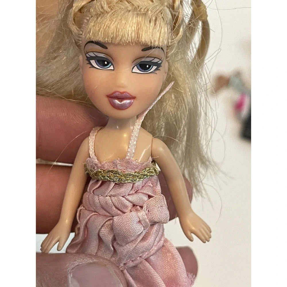 MGA Lil Bratz‎ Girlz Mini Nighttime Style Ailani Doll 41/2 in. Redressed Clothes